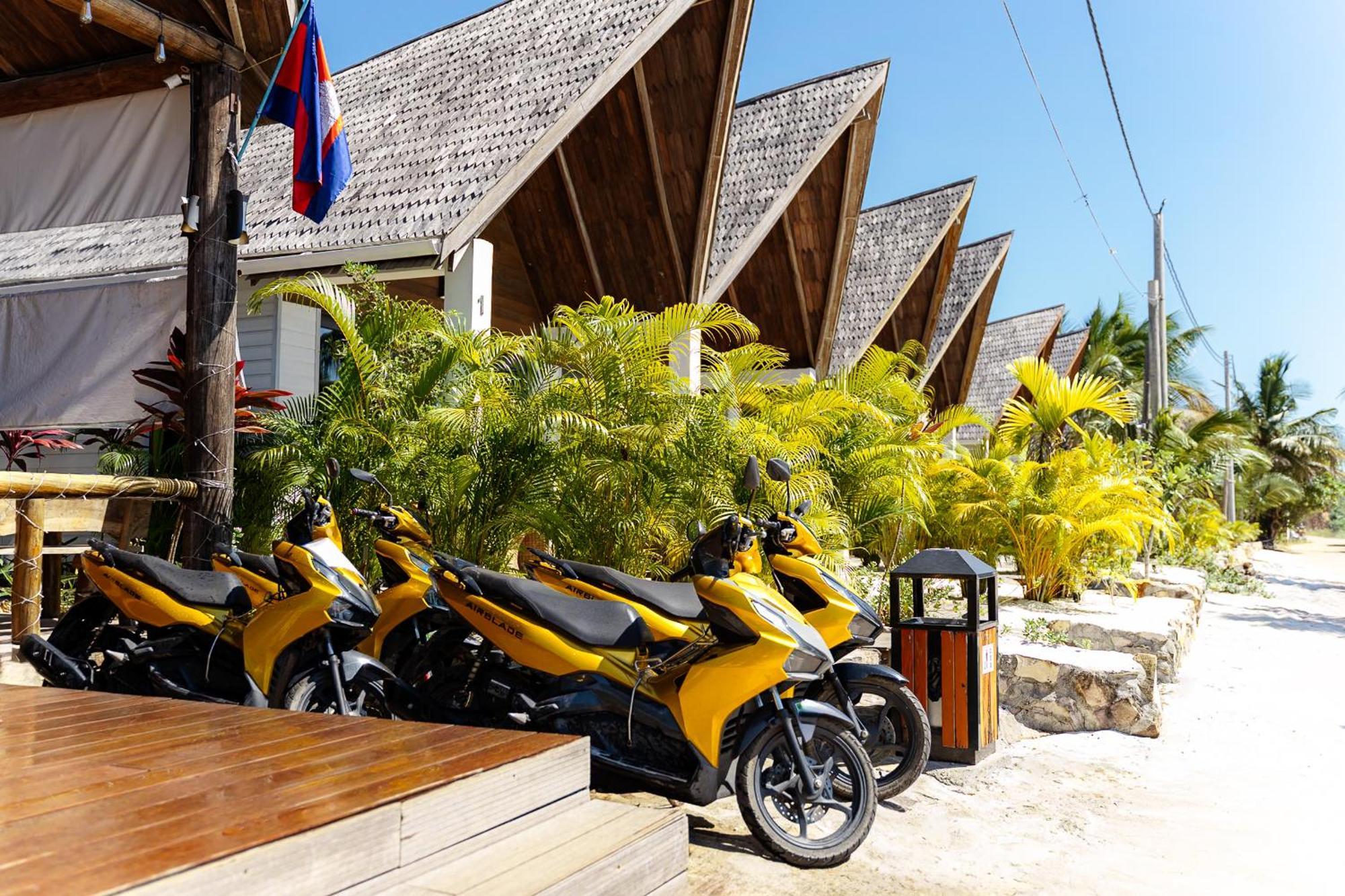 Golden Beach Resort Sok San Village エクステリア 写真
